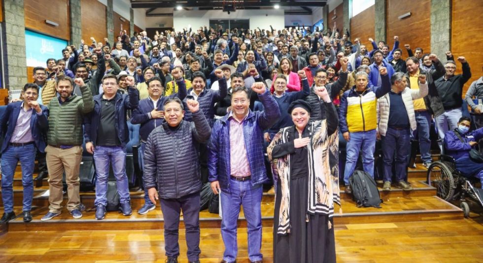 Gabinete ampliado: la derecha busca acortar mandato de Arce