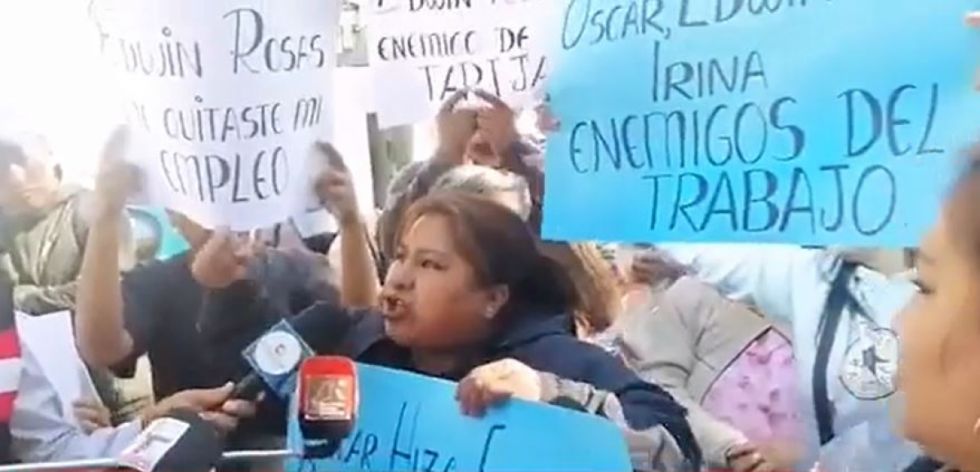 Comerciantes protestan por el cierre de Green Wood en Tarija