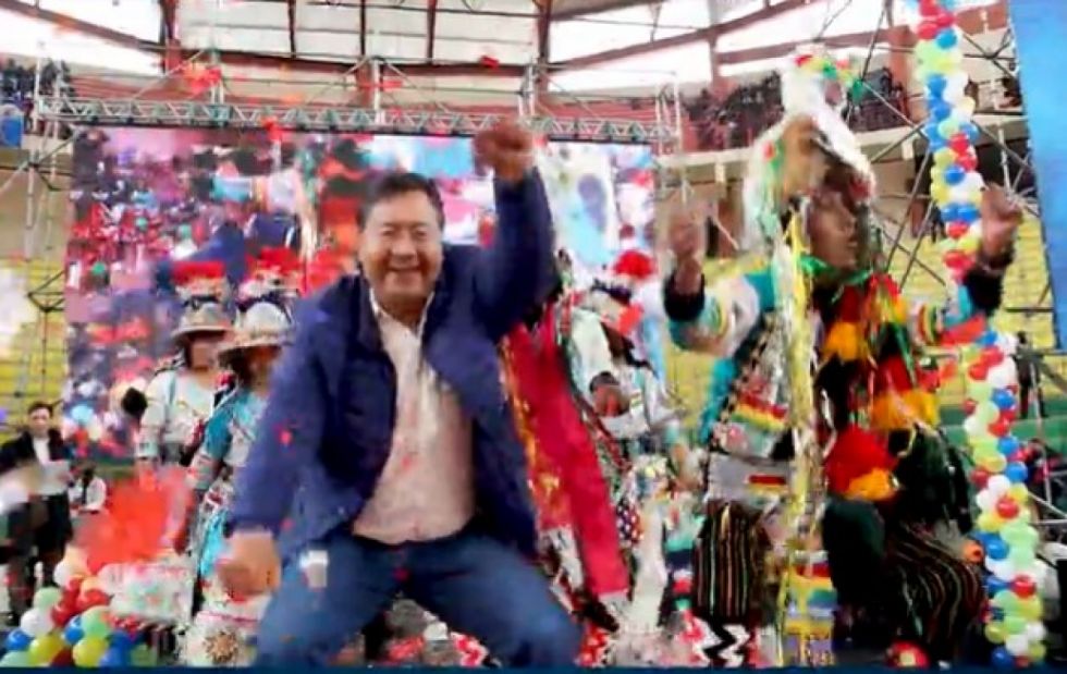 Arce anima a danzar (video)
