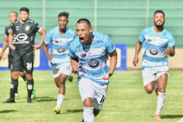 Vaca Díez gana a Real Sata Cruz  y sale de la zona de riesgo  