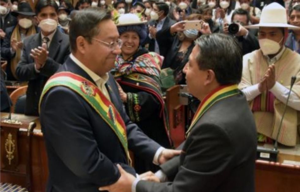 Ni el Presidente, Vicepresidente o ministros se beneficiarán con el incremento salarial, según decreto