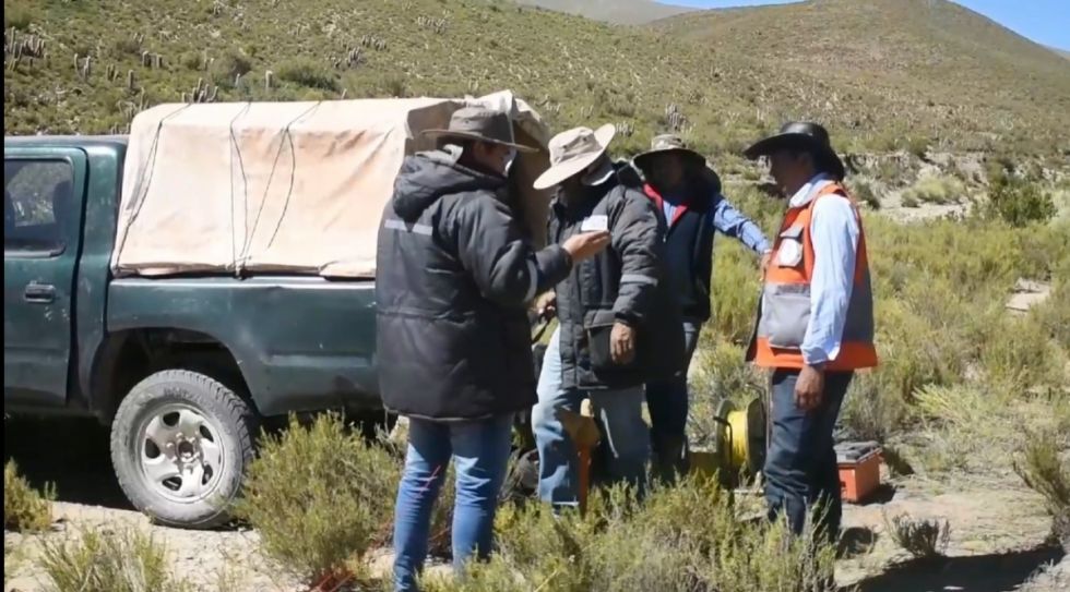 La Gobernación busca agua subterránea en Yunchará