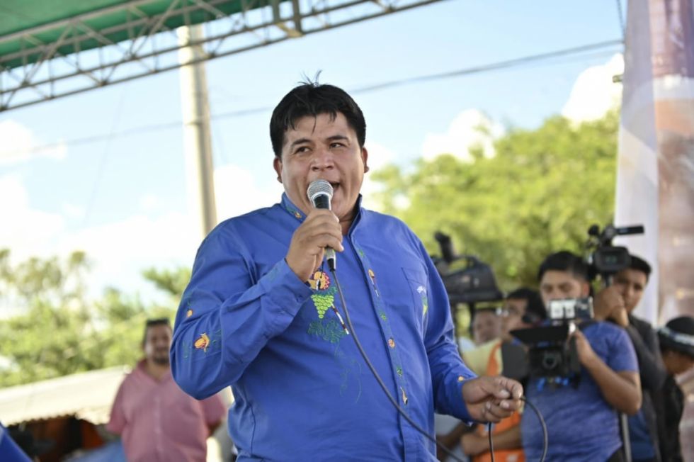 Carlos Acosta arremete contra Ferrufino, Montes y los “traidores del MAS”