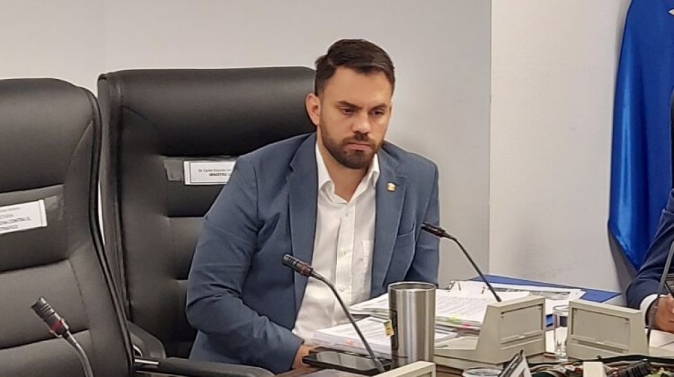 Del Castillo asistirá a 6 interpelaciones en la ALP