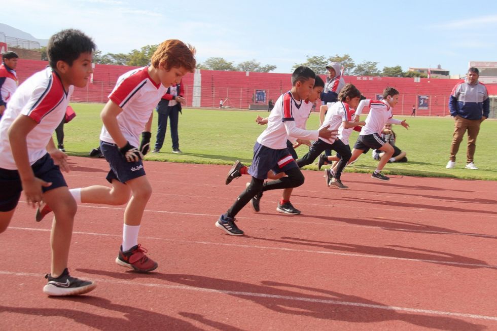50 metros planos para niños de primaria