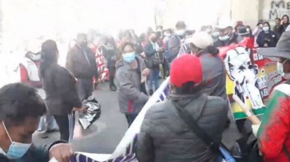 Trabajadores en salud amenazan con paros