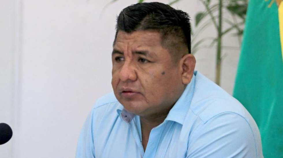 Exministro Santos se presentó hoy voluntariamente en la Fiscalía