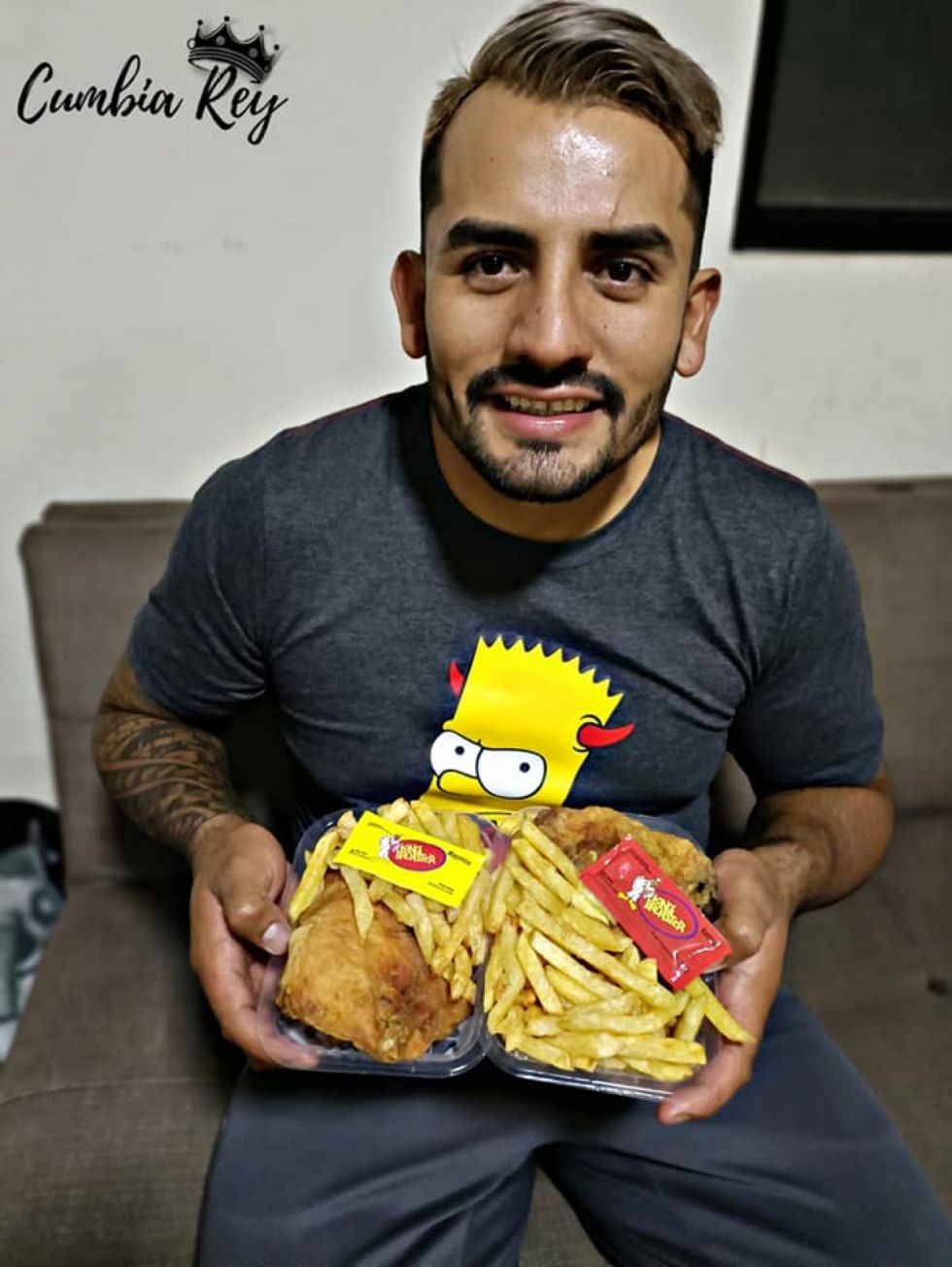 Paúl es aficionado a la lucha libre