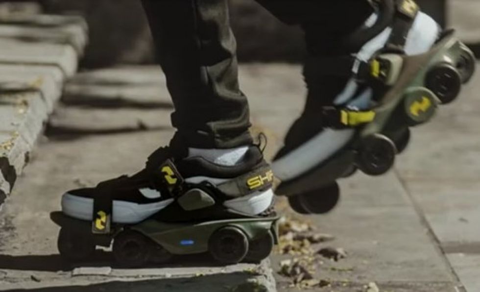 Crean unos zapatos con inteligencia artificial que aumentan un 250% la velocidad al caminar