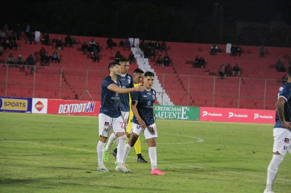 Fin del partido: Real Tomayapo pierde de local con la "U" de Vinto 