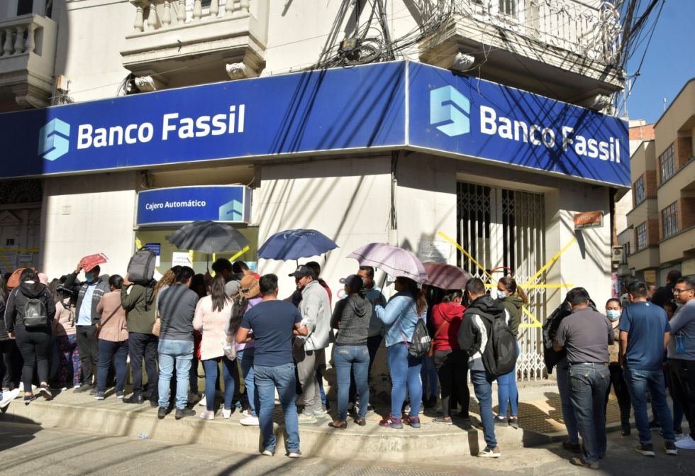Clientes del banco Fassil serán atendidos desde este lunes en nuevas entidades financieras