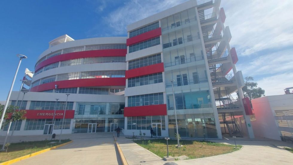 Gobernación inaugura la segunda fase del hospital Materno Infantil de Tarija