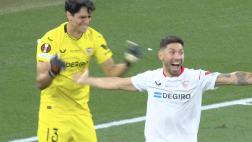 Sevilla Campeón de Europa League con definición de Montiel en los penales
