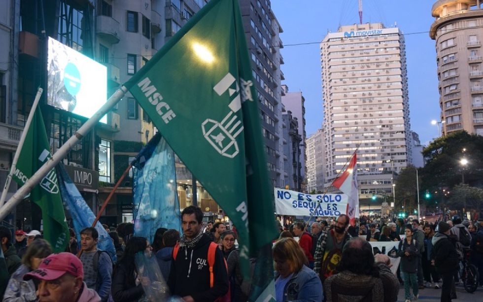 Uruguay: Sindicatos anuncian semana con protestas