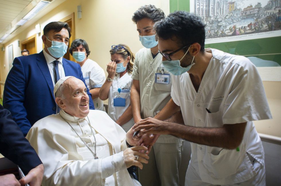 Vaticano: La recuperación del Papa avanza con normalidad