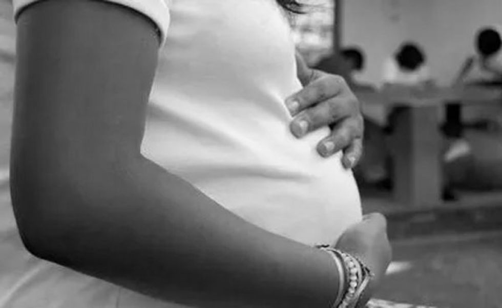 Tragedia en internado: Adolescente embarazada y su bebé pierden la vida