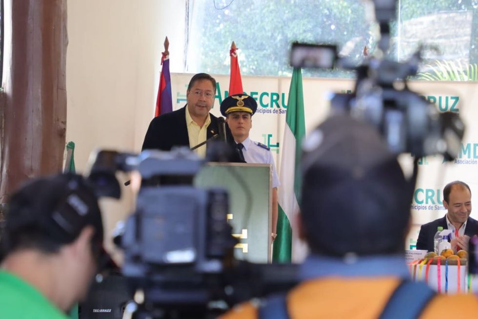 Arce señala que “no caerá en el juego de partir al MAS”