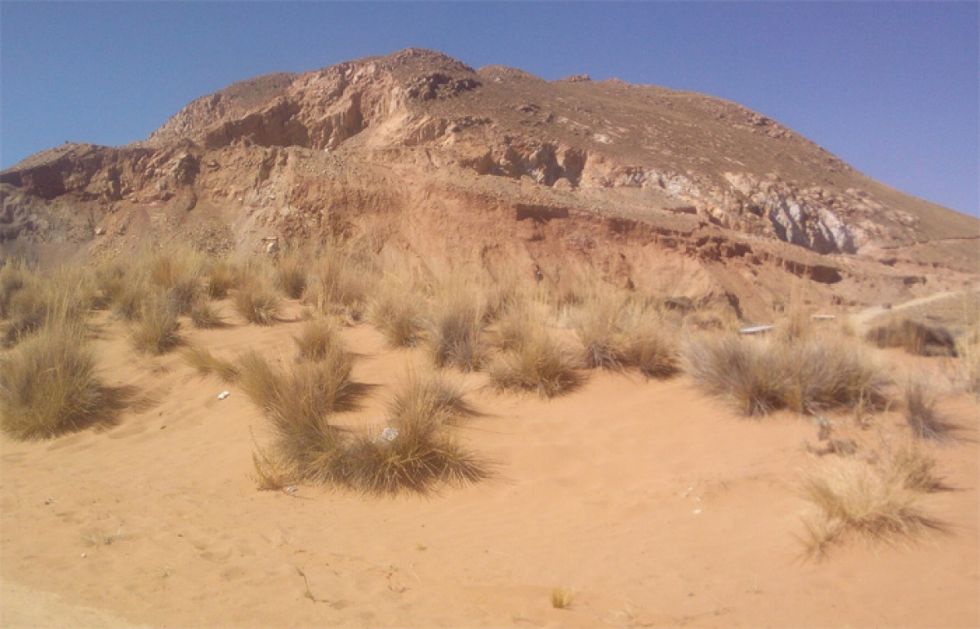 Oruro: Explotadores de piedra del cerro San Pedro echan a dinamitazos a policías y periodistas
