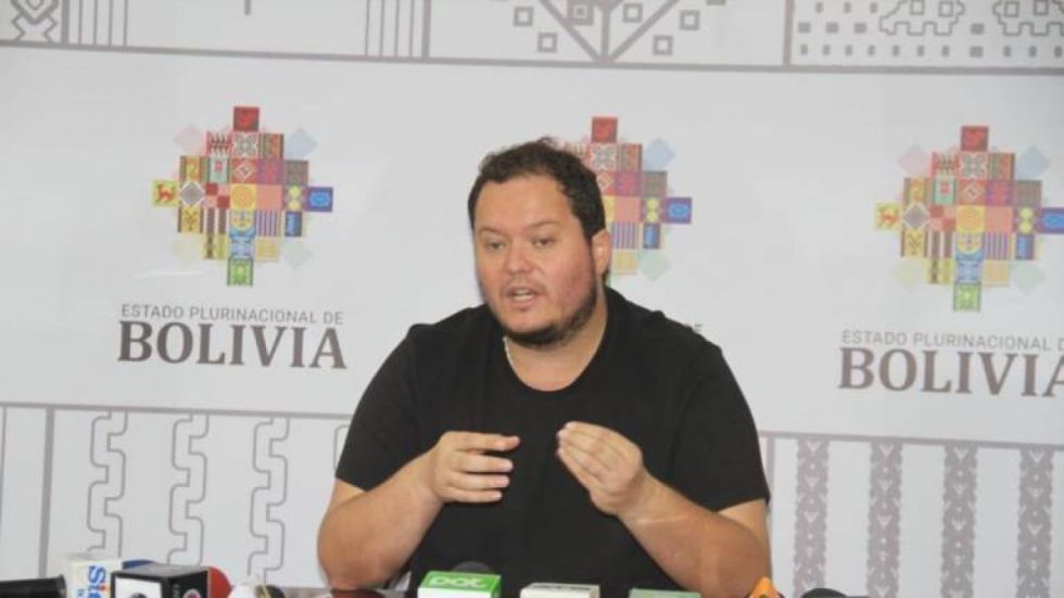 YPFB niega sobreprecio pero abarata la importación en 40%