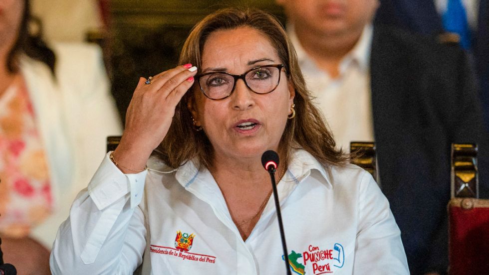 Perú: Aprueban proyecto de ley para que Boluarte pueda despachar de manera remota