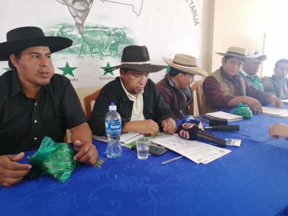 Operadores políticos frenan congreso campesino en Tarija