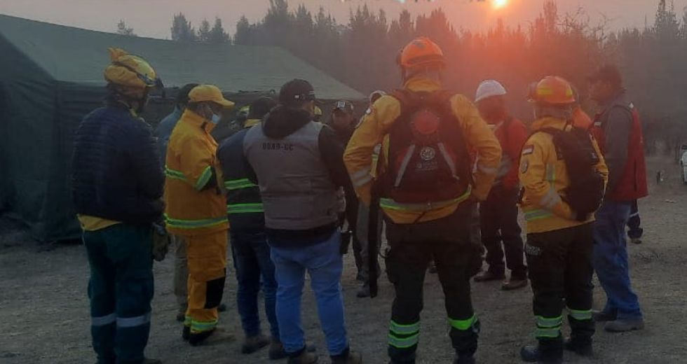 Viento facilitó avance del fuego en Pampa Redonda 