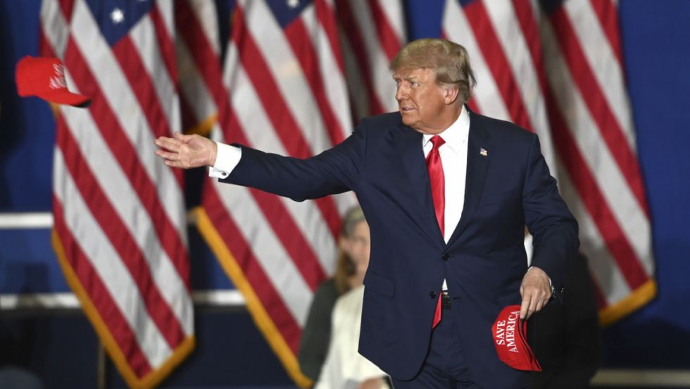 Trump aumenta su liderazgo en encuestas