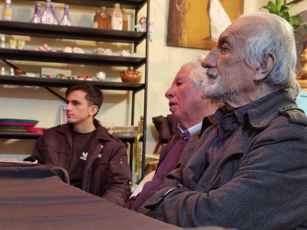 Fernando Soto y Julio Barriga presentes en la tertulia. 