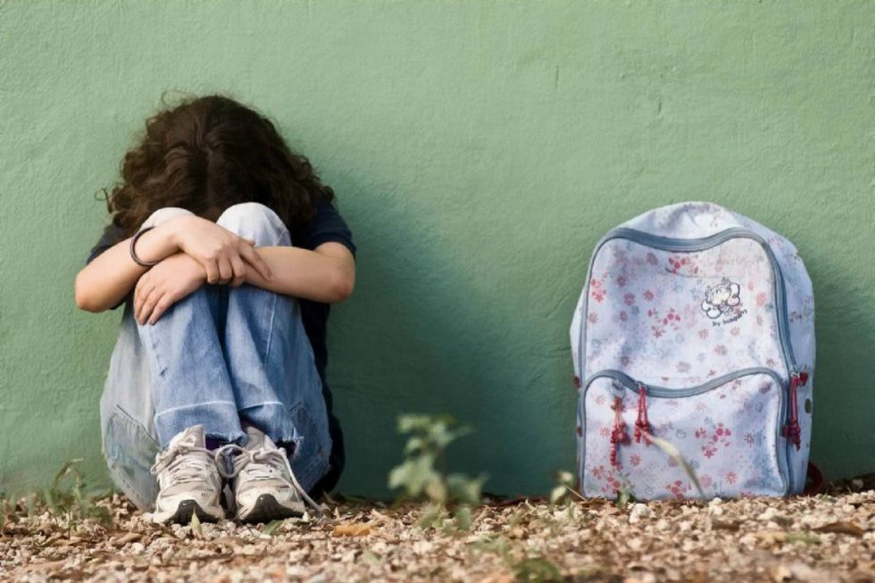 Descuido de padres: Niña de seis años estuvo en la escuela hasta las 8 de la noche