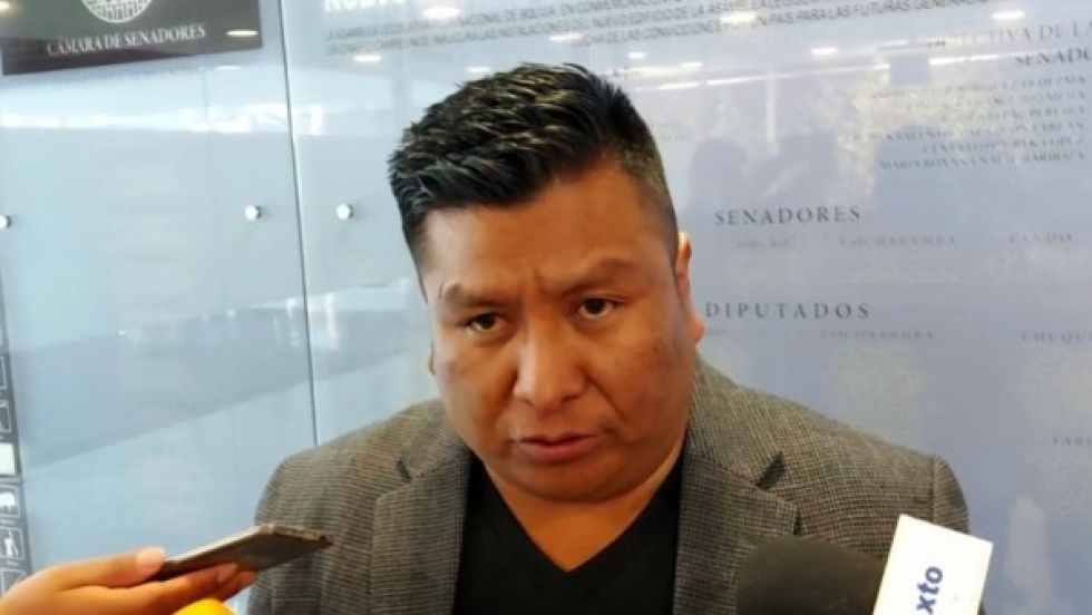 Diputado del MAS pide un automóvil y cinco asesores para hacer un “buen trabajo” legislativo