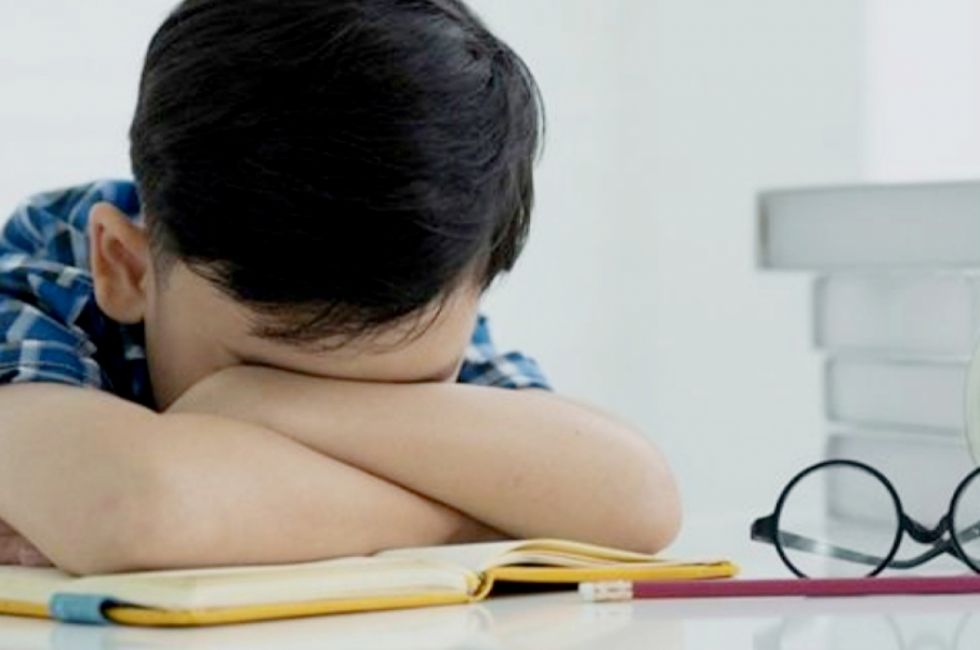 Dirigente de padres advierte que dar tareas en vacaciones causará estrés a escolares