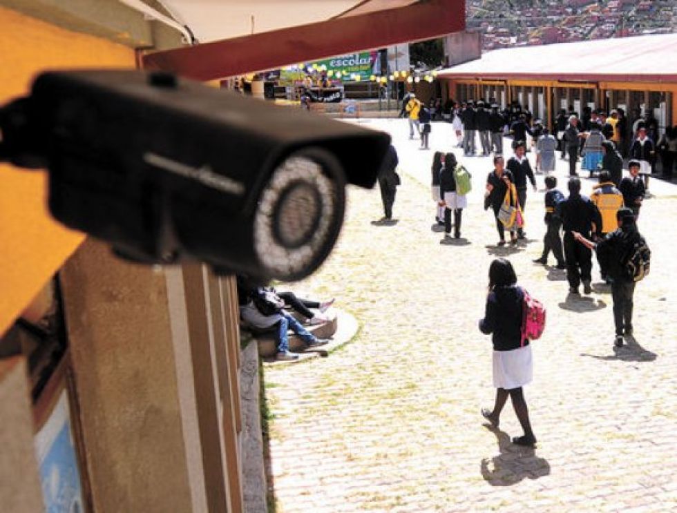 Tarija: De 192 colegios, 85 tienen cámaras y algunas no funcionan 