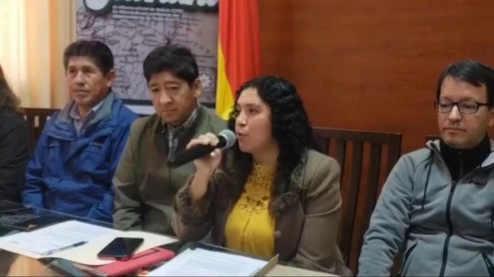 Unidos pide curules a los asambleístas disidentes