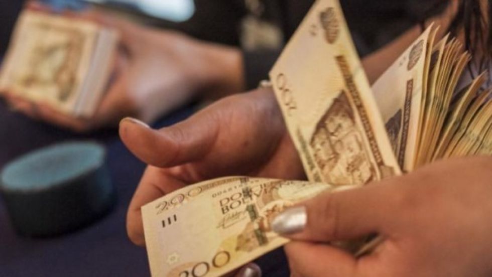 Gobierno tilda de “pesimista” calificación negativa de Moody’s sobre perspectiva crediticia