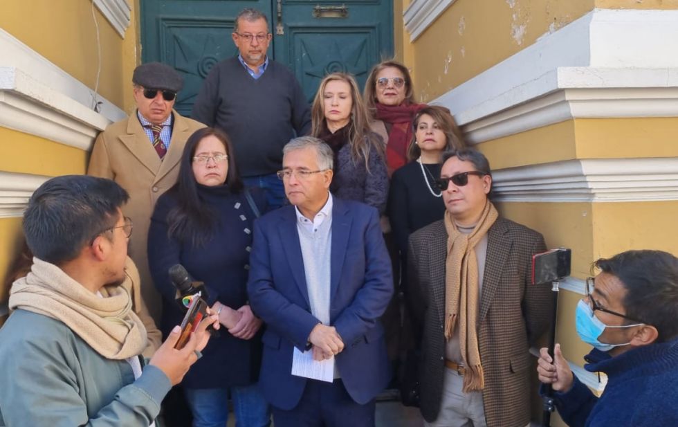 Diplomáticos de carrera despedidos presentan demanda por $us7 millones ante la CIDH