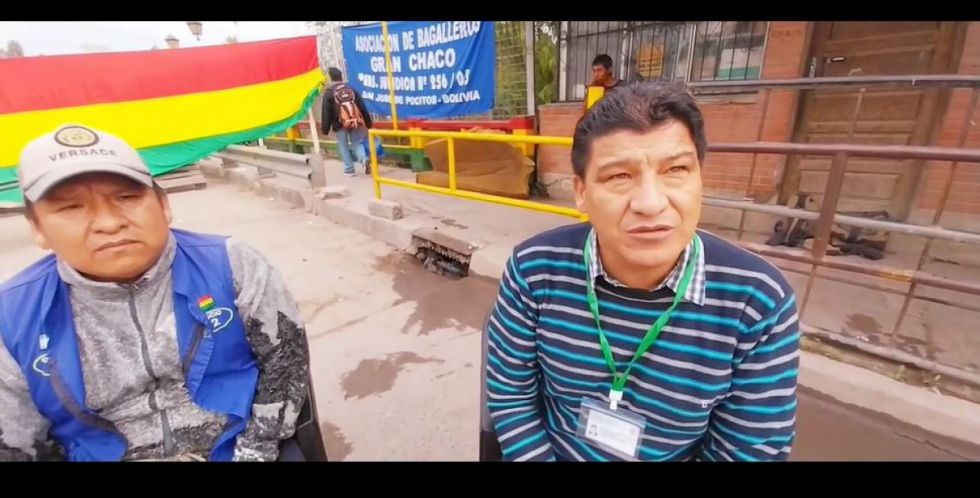 Bagayeros cumplen segundo día de bloqueo del Puente Internacional Salvador Mazza – Yacuiba