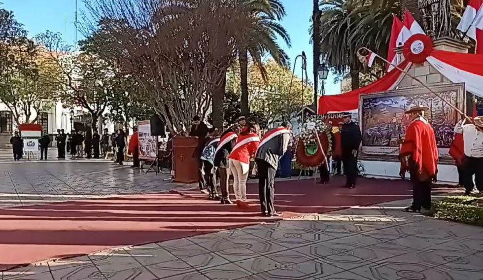 Autoridades conmemoran el 449 aniversario de la Fundación de Tarija