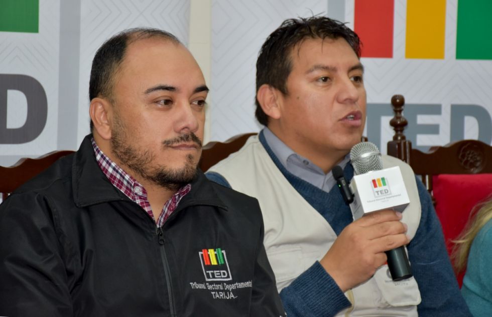 Marco Aguirre Saavedra asume como nuevo presidente del TED de Tarija