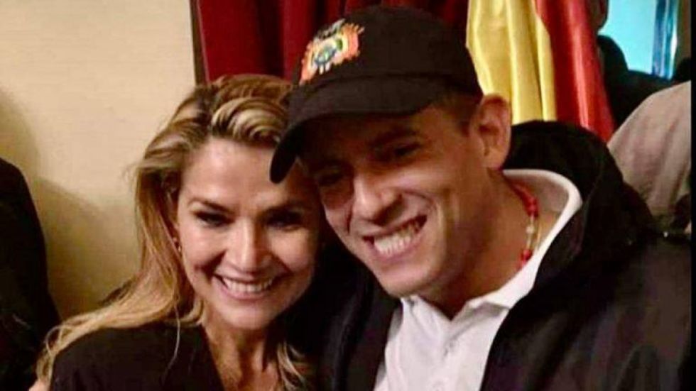 Oposición exige liberar a Áñez y Camacho