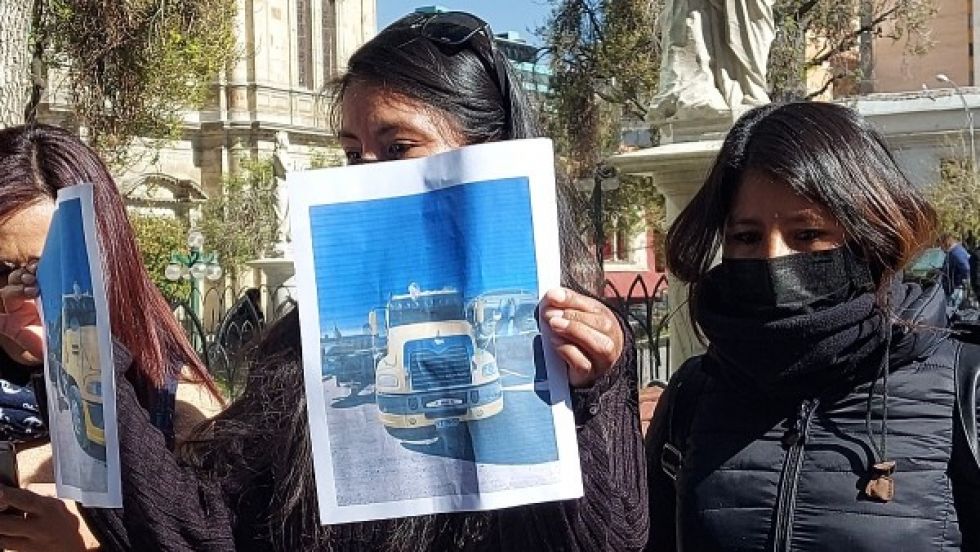 Chilenas denuncian que camión robado ingresó a Bolivia y Policía no quiso activar la búsqueda