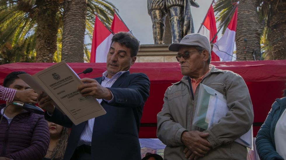El barrio Japón recibe sus planos prediales 