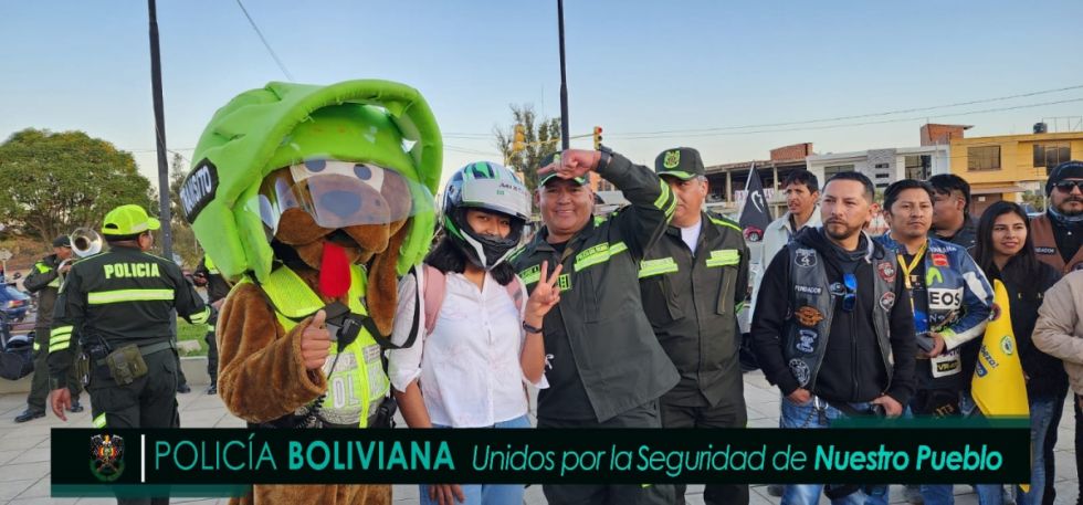 La Policía despliega campaña para generar conciencia sobre el uso de medidas de seguridad en la vía