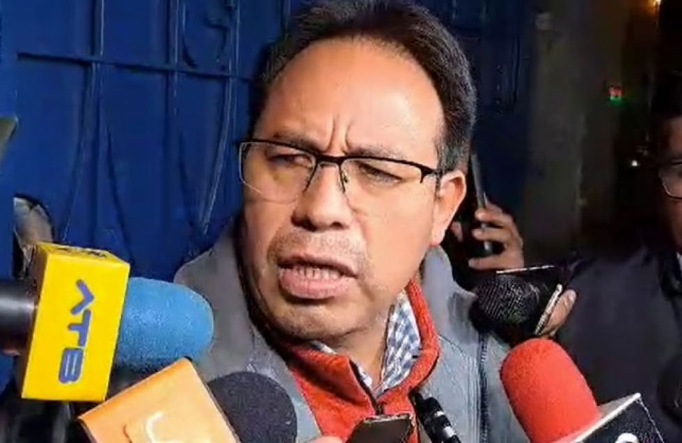 Revocan cárcel y dictan detención domiciliaria para el exviceministro Carmelo Valda