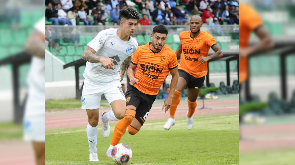 Bolívar igualó sin goles su visita a Royal Pari