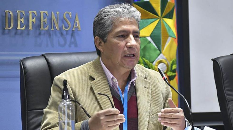 Piden procesar a ministro de Defensa