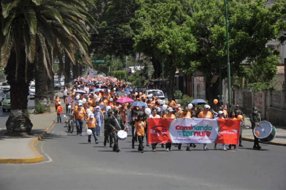 UAJMS y World Vision acuerdan luchar contra la violencia a niños
