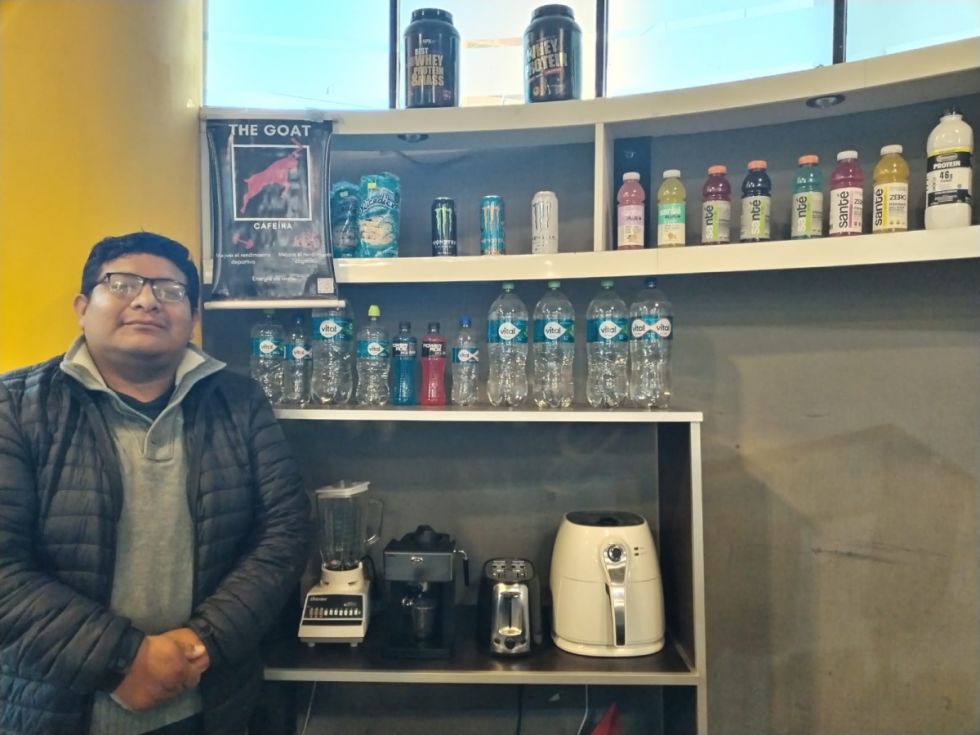 Miguel Ángel Coyo, orgulloso propietario de Green Life Nutribar.