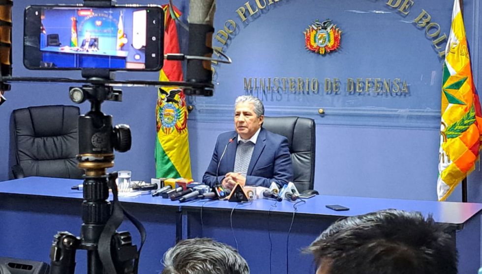 Ministro de Defensa considera positivo su viaje a Irán y niega fines bélicos