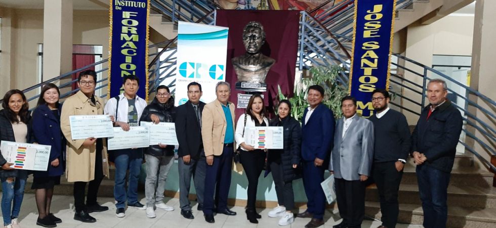 Premian a seis artistas tarijeños ganadores de la convocatoria "Artistas Emergentes de Bolivia"
