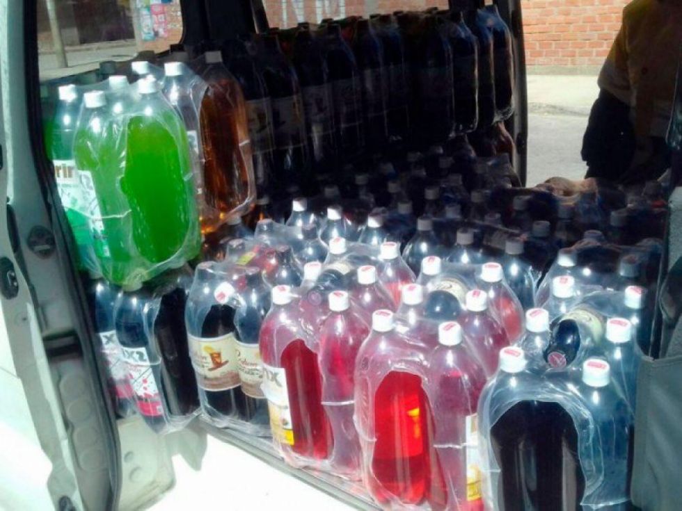 Alertan ceguera, daño en la piel y riñones por la ingesta de bebidas alcohólicas adulteradas